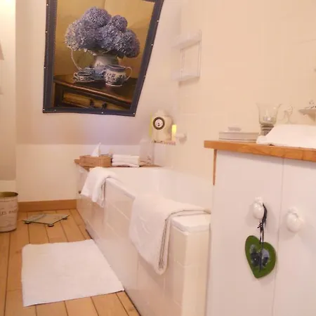 D'hotes Le Nid Du Phare Avec Jacuzzi Prive Bed & Breakfast Honfleur