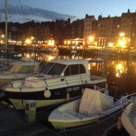 D'hotes Le Nid Du Phare Avec Jacuzzi Prive Bed & Breakfast Honfleur