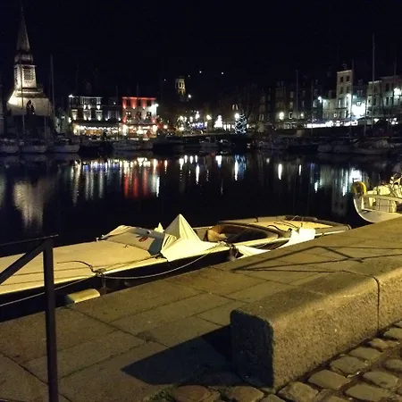 Bed & Breakfast D'hotes Le Nid Du Phare Avec Option Jacuzzi Prive Honfleur