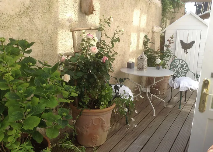 Alojamento de Acomodação e Pequeno-almoço D'hotes Le Nid Du Phare Avec Option Jacuzzi Prive Honfleur